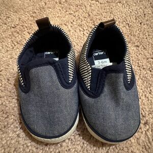 NEW!! 👟 Carter’s baby boy slip on sneakers, size 3 to 6 months.